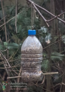 Futterflasche für Vogelfutter